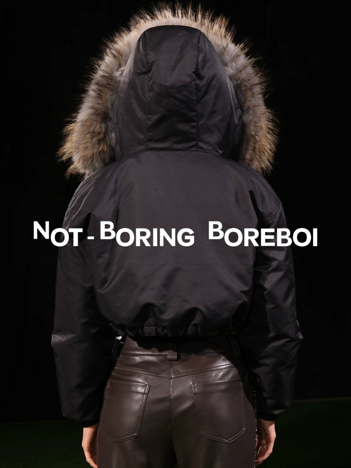 Cropped hooded down jacket