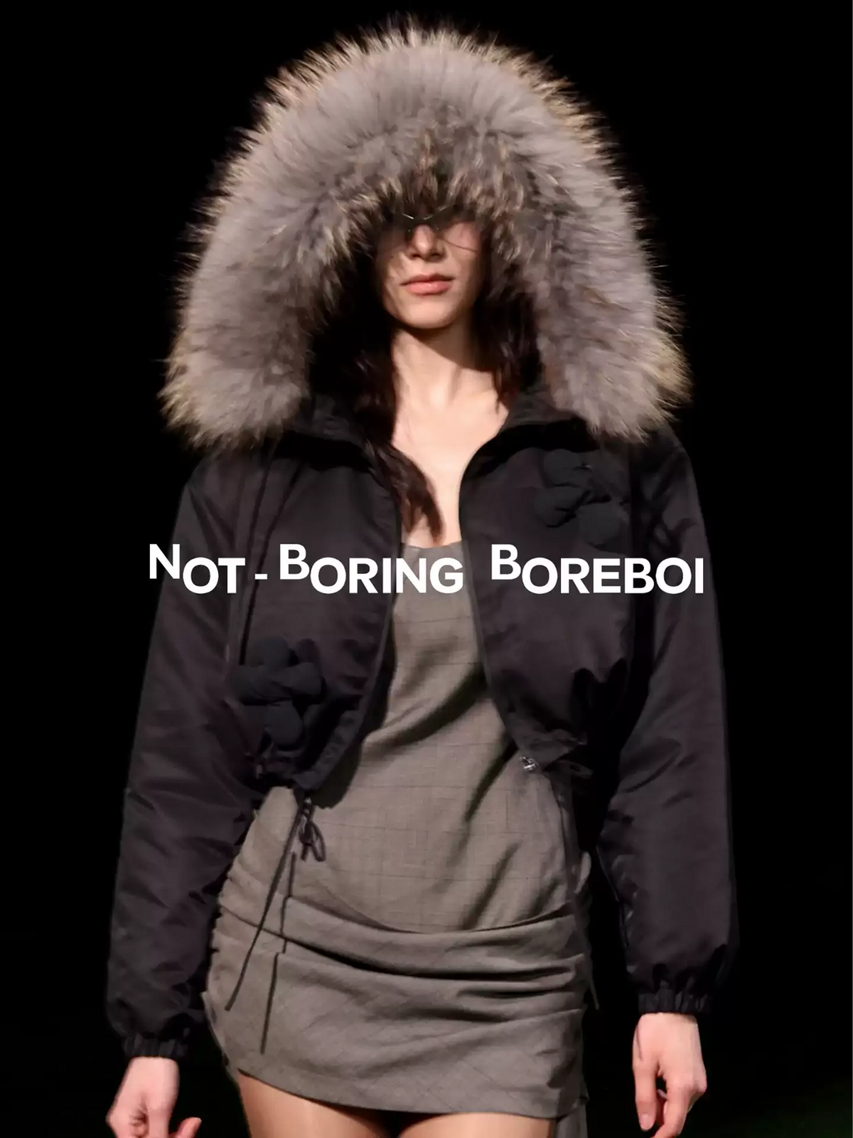 Cropped hooded down jacket