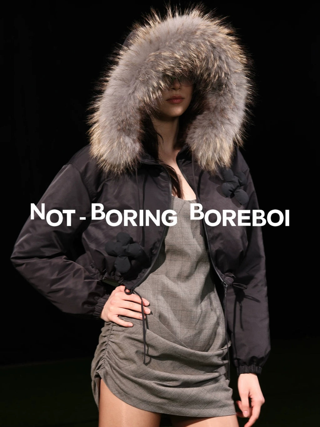 Cropped hooded down jacket