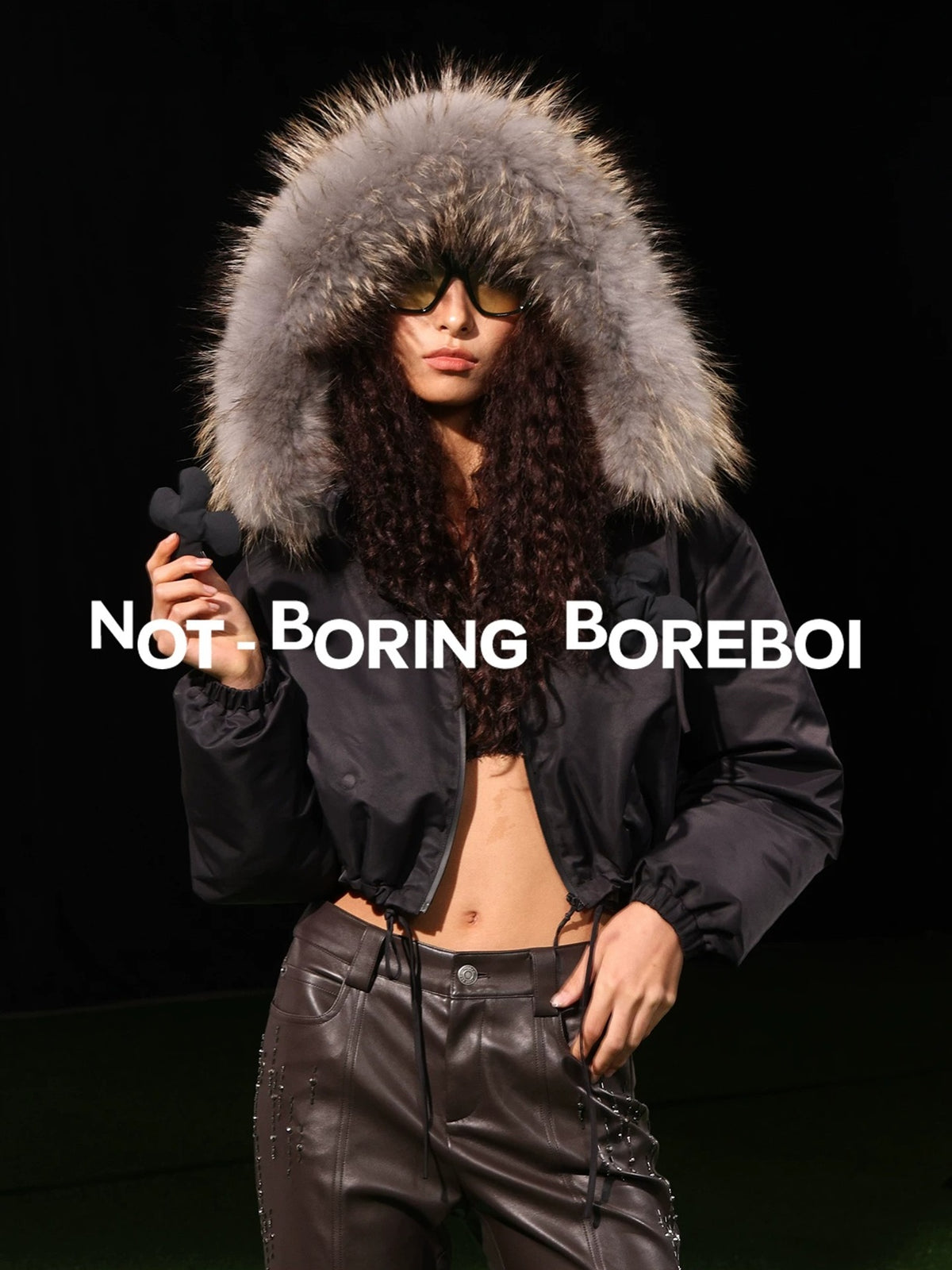 Cropped hooded down jacket