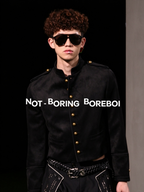 Short jacket with metal buttons for autumn/winter